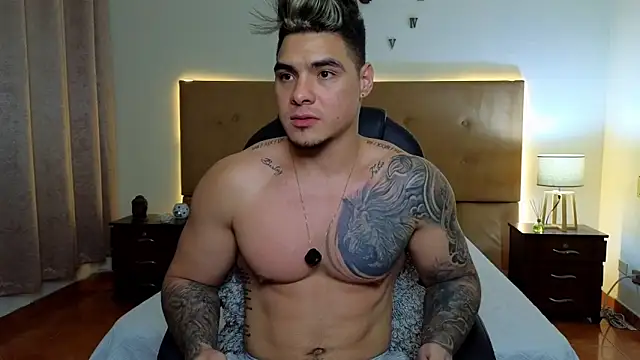 Snapshot of Steven_Velez chatting on September 2025 12:56:02 AM Steven Velez online show from September 2025 12:56:02 AM