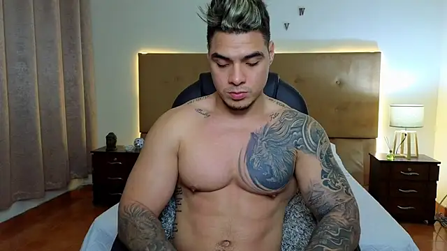 Snapshot of Steven_Velez chatting on September 2025 01:07:01 AM Steven Velez online show from September 2025 01:07:01 AM