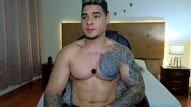 Snapshot of Steven_Velez chatting on September 2025 11:30:01 PM Steven Velez online show from September 2025 11:30:01 PM