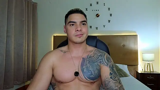 Snapshot of Steven_Velez chatting on October 2025 12:27:01 AM Steven Velez online show from October 2025 12:27:01 AM