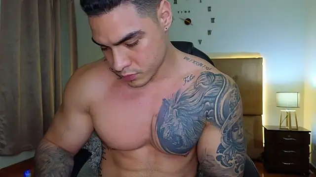 Snapshot of Steven_Velez chatting on November 2025 01:38:01 AM Steven Velez online show from November 2025 01:38:01 AM