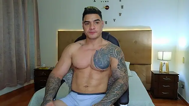 Snapshot of Steven_Velez chatting on November 2025 11:31:01 PM Steven Velez online show from November 2025 11:31:01 PM