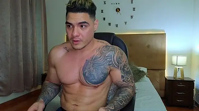 Snapshot of Steven_Velez chatting on December 2025 04:10:01 AM Steven Velez online show from December 2025 04:10:01 AM