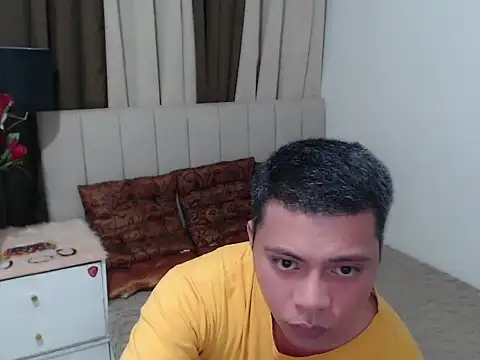 Snapshot of MartinSonCum chatting on September 2025 05:35:01 PM MartinSonCum online show from September 2025 05:35:01 PM