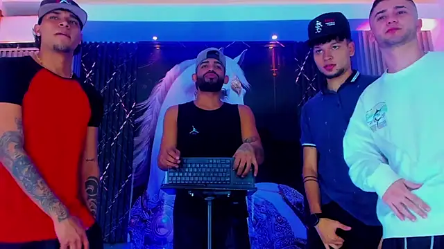 Dominic Max  online show from September 2025 04:34:02 AM