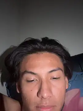 Snapshot of EmilianoPerex chatting on March 2026 11:05:01 PM EmilianoPerex online show from March 2026 11:05:01 PM