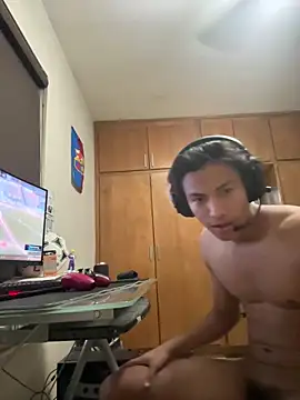 Snapshot of EmilianoPerex chatting on April 2026 05:21:02 PM EmilianoPerex online show from April 2026 05:21:02 PM