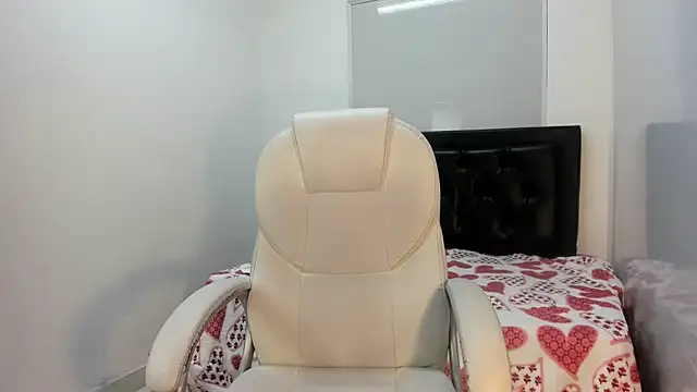 Snapshot of AshleyVanessaRx chatting on November 2025 04:07:01 PM AshleyVanessaRx online show from November 2025 04:07:01 PM