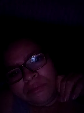 Snapshot of CaroLaGordita chatting on April 2026 03:33:01 AM CaroLaGordita online show from April 2026 03:33:01 AM