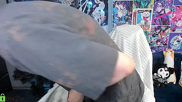 Snapshot of CarolineRichter chatting on December 2025 06:59:02 PM CarolineRichter online show from December 2025 06:59:02 PM