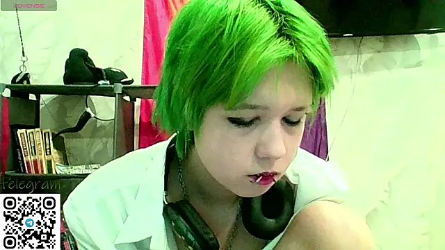 Snapshot of CarolineRichter chatting on February 2026 12:39:02 PM CarolineRichter online show from February 2026 12:39:02 PM