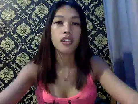 Snapshot of your_wifey chatting on October 2025 11:00:02 AM your wifey online show from October 2025 11:00:02 AM