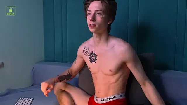 Snapshot of ares_pallini chatting on April 2026 04:48:01 AM ares pallini online show from April 2026 04:48:01 AM