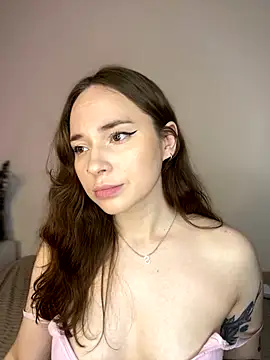 Snapshot of AlexaSpark_ chatting on September 2025 07:24:02 PM AlexaSpark  online show from September 2025 07:24:02 PM