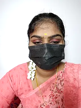 Snapshot of Tamil_Princess12 chatting on October 2025 05:45:02 PM Tamil Princess12 online show from October 2025 05:45:02 PM