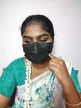 Snapshot of Tamil_Princess12 chatting on October 2025 06:31:02 PM Tamil Princess12 online show from October 2025 06:31:02 PM