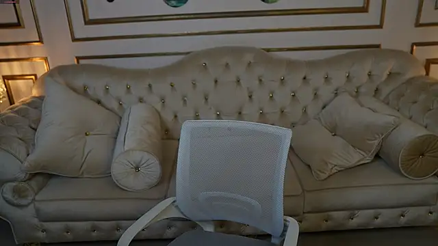 Snapshot of Esmie_Smile chatting on October 2025 07:01:01 PM Esmie Smile online show from October 2025 07:01:01 PM