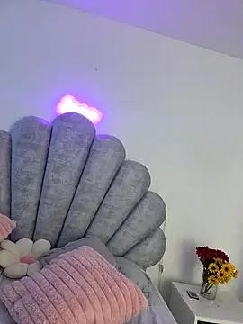 emma-conti2 online show from November 2025 01:11:01 PM