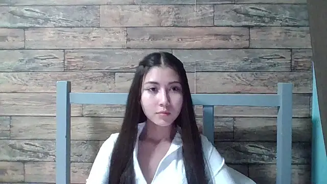 Snapshot of Virginia_Hicks chatting on October 2025 07:21:01 PM Virginia Hicks online show from October 2025 07:21:01 PM