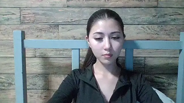 Snapshot of Virginia_Hicks chatting on October 2025 06:38:02 PM Virginia Hicks online show from October 2025 06:38:02 PM