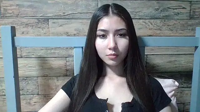 Snapshot of Virginia_Hicks chatting on November 2025 05:24:02 PM Virginia Hicks online show from November 2025 05:24:02 PM