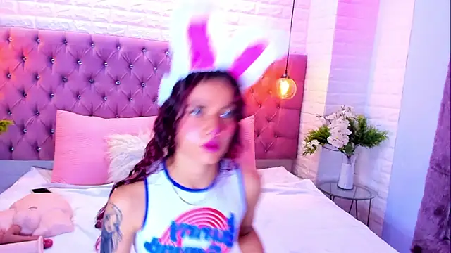 amber sparkle online show from September 2025 12:38:02 PM