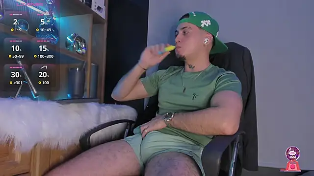 Snapshot of Gael_williams1 chatting on November 2025 02:54:01 AM Gael williams1 online show from November 2025 02:54:01 AM