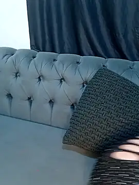 Snapshot of Queen-15 chatting on November 2025 05:29:01 AM Queen-15 online show from November 2025 05:29:01 AM