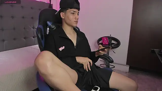 SamBlack  online show from April 2026 01:16:01 PM