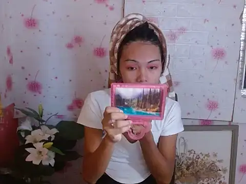 Snapshot of miss_carlas chatting on November 2025 10:30:02 PM miss carlas online show from November 2025 10:30:02 PM