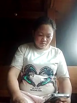 Snapshot of MaySweetb chatting on October 2025 11:12:02 PM MaySweetb online show from October 2025 11:12:02 PM