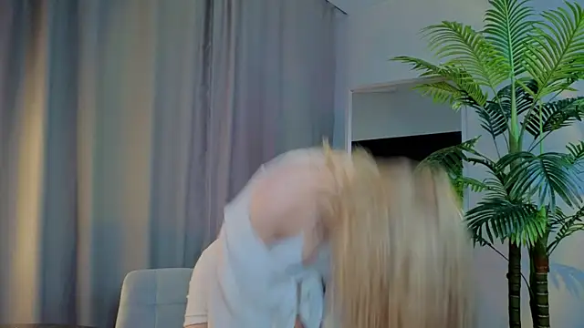 emilyshepar d online show from November 2025 02:32:01 AM