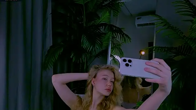 emilyshepar d online show from March 2026 03:20:01 AM