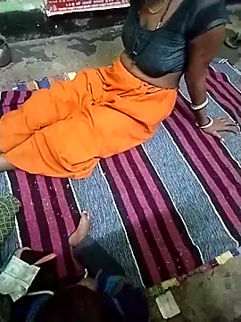 RAYI Queen 4 online show from October 2025 03:46:01 PM