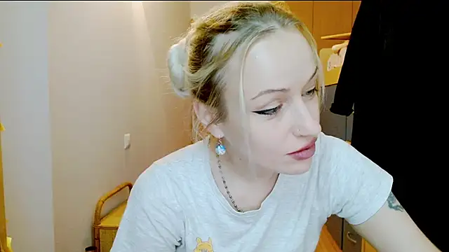 SatinQueen90 online show from December 2025 09:36:02 AM