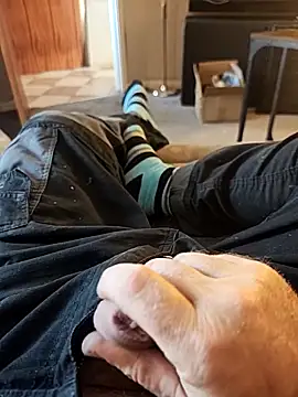 Snapshot of hubbyfun19 chatting on March 2026 05:12:01 PM hubbyfun19 online show from March 2026 05:12:01 PM