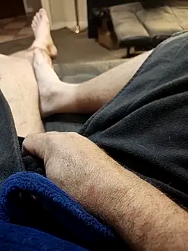 Snapshot of hubbyfun19 chatting on April 2026 05:38:02 AM hubbyfun19 online show from April 2026 05:38:02 AM