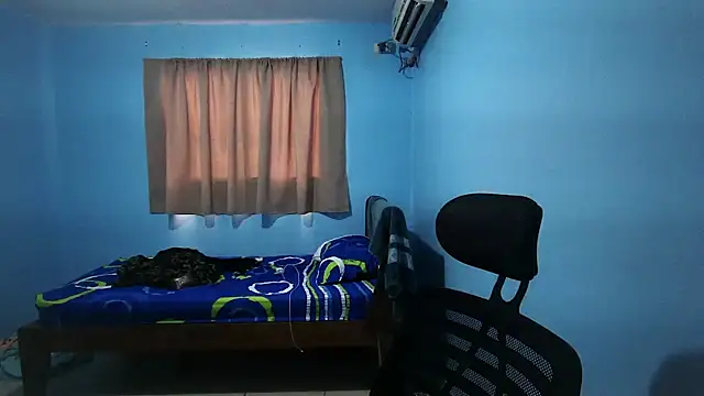 Jaket lovers online show from September 2025 06:33:02 PM