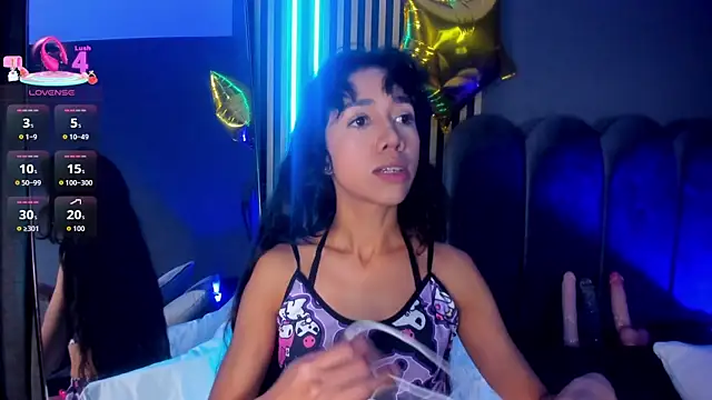 Gina 77 online show from October 2025 12:35:02 PM