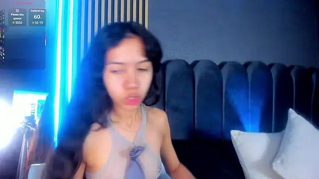 Gina 77 online show from November 2025 12:26:01 PM