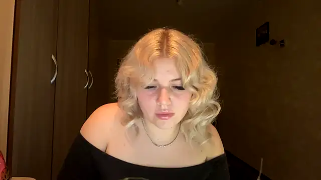 sunshinyflash online show from November 2025 04:06:01 PM