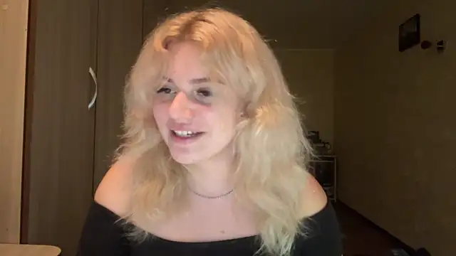 sunshinyflash online show from November 2025 05:36:02 PM