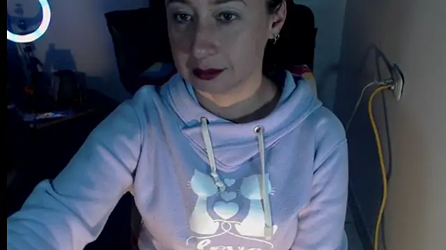 Milf Valeria online show from October 2025 03:02:01 PM