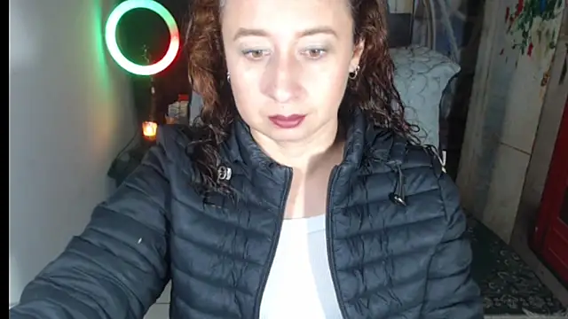 Milf Valeria online show from November 2025 02:18:02 PM