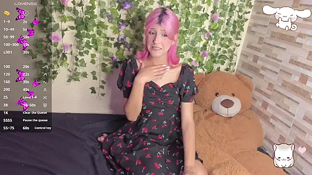 Snapshot of Amy_Moonlight chatting on May 2026 08:48:02 PM Amy Moonlight online show from May 2026 08:48:02 PM