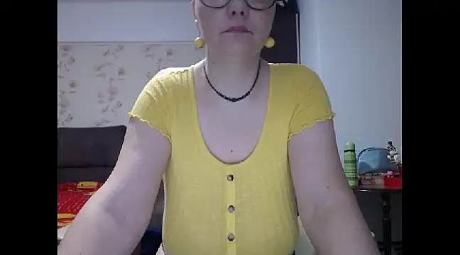 Snapshot of Mary_x chatting on February 2025 03:50:01 AM Mary x online show from February 2025 03:50:01 AM