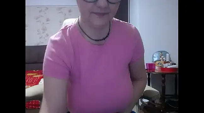 Snapshot of Mary_x chatting on March 2025 03:46:02 AM Mary x online show from March 2025 03:46:02 AM