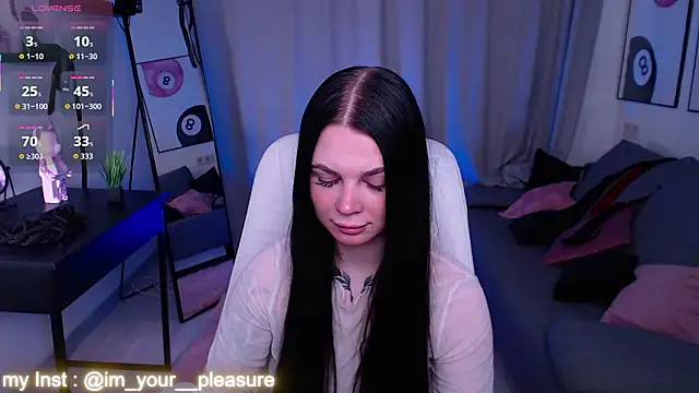 Michela Fruet online show from February 2026 01:04:01 AM