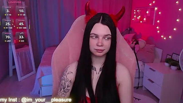 Michela Fruet online show from March 2026 01:12:02 AM