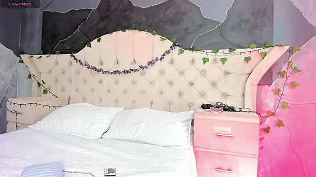 AmbarFoxx  online show from November 2025 03:17:02 AM